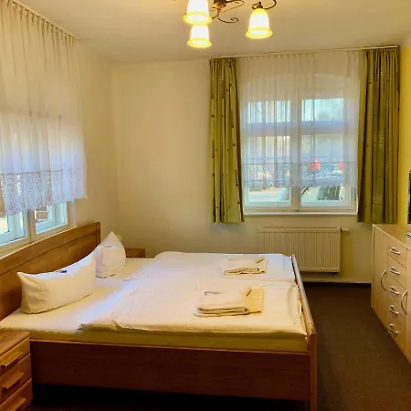 Forsthaus Siehdichum Hotel Grunow-Dammendorf