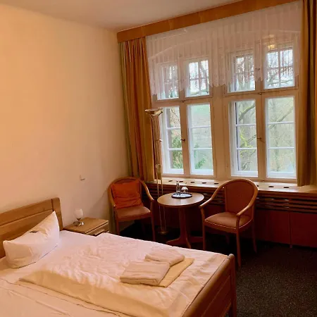 Forsthaus Siehdichum * Grunow-Dammendorf