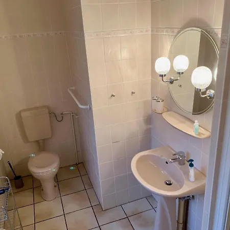 Forsthaus Siehdichum * Grunow-Dammendorf