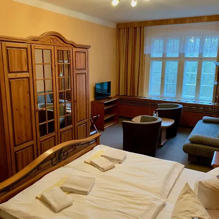 호텔 Forsthaus Siehdichum