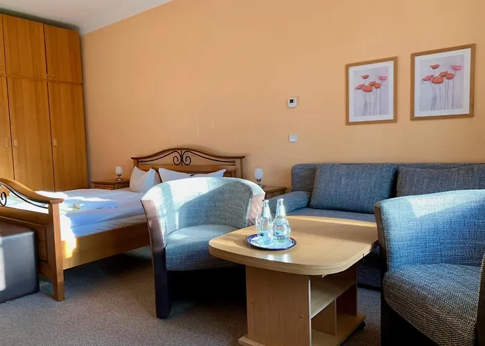 Forsthaus Siehdichum Hotel Grunow-Dammendorf